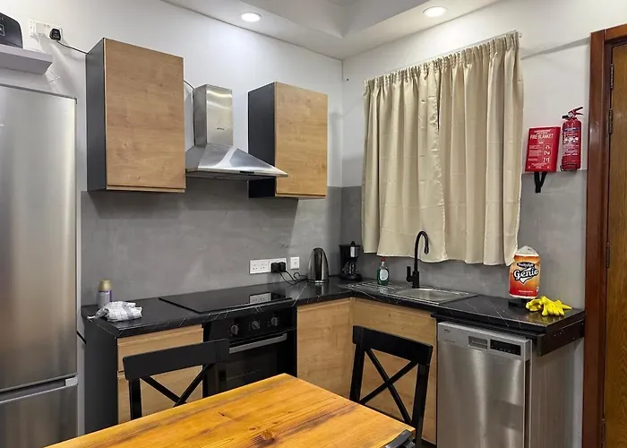 4 Bed Maisonette Close To Mater Dei