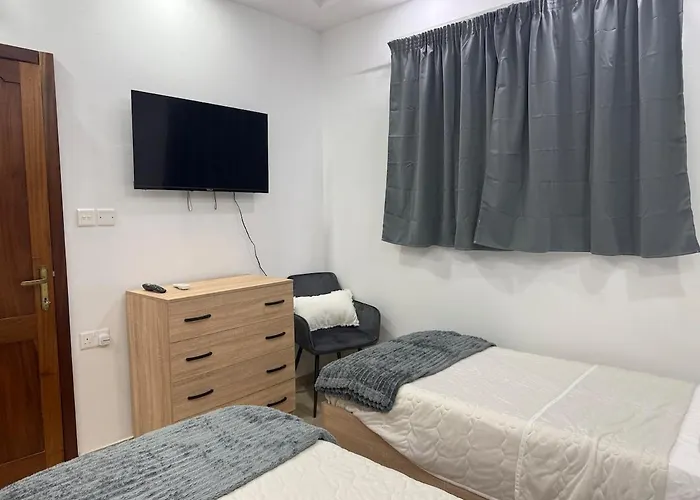 4 Bed Maisonette Close To Mater Dei Apartament *