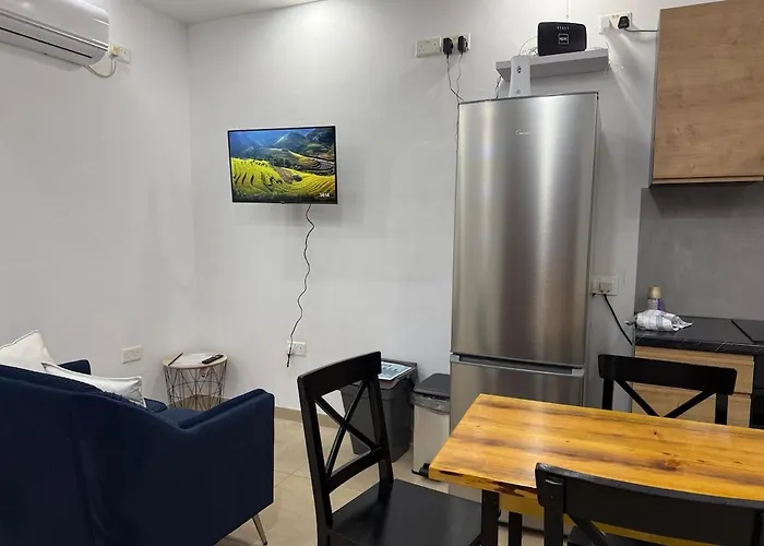 4 Bed Maisonette Close To Mater Dei Apartament *